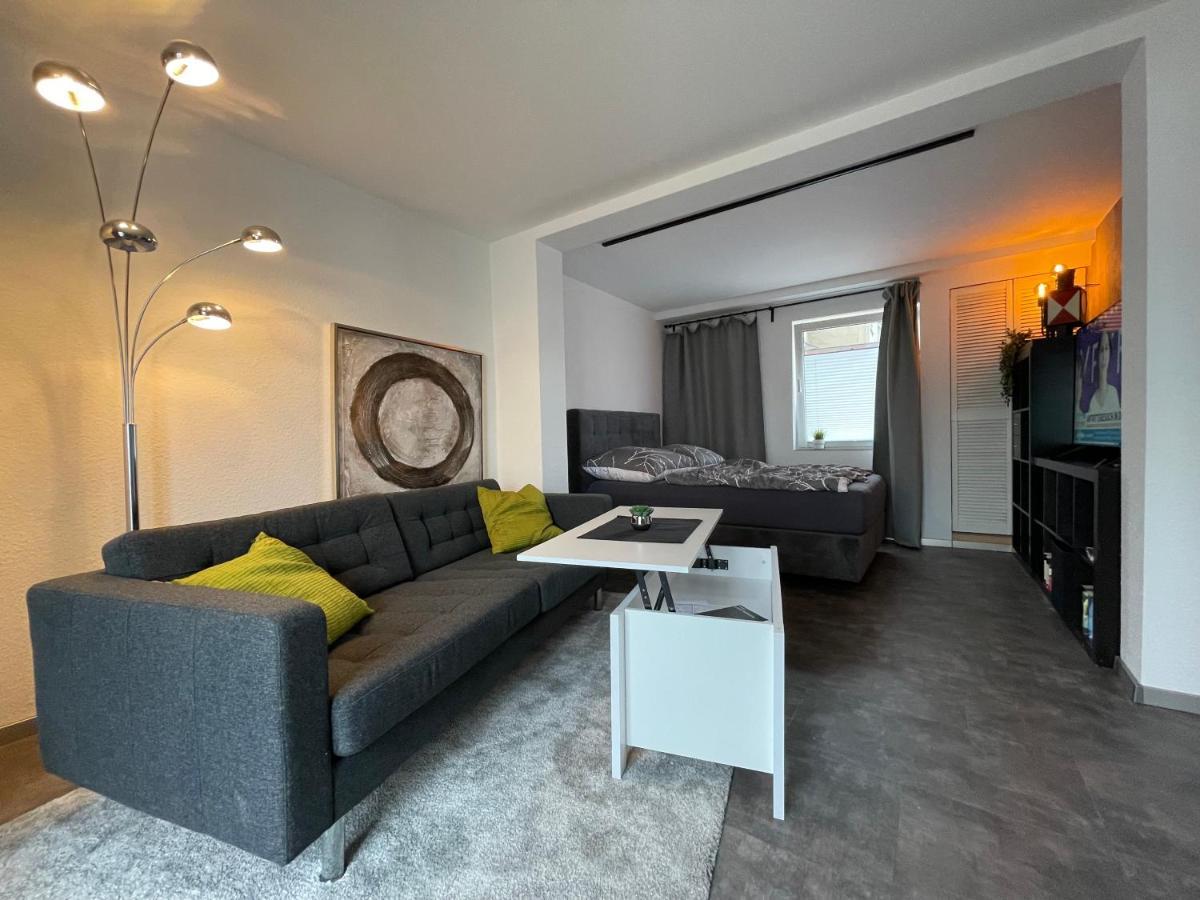 Apartment Gleis 11 - Kontaktloser 24-7 Check-i, Boxpringbett, W-lan & Parkplatz Kostenlos *