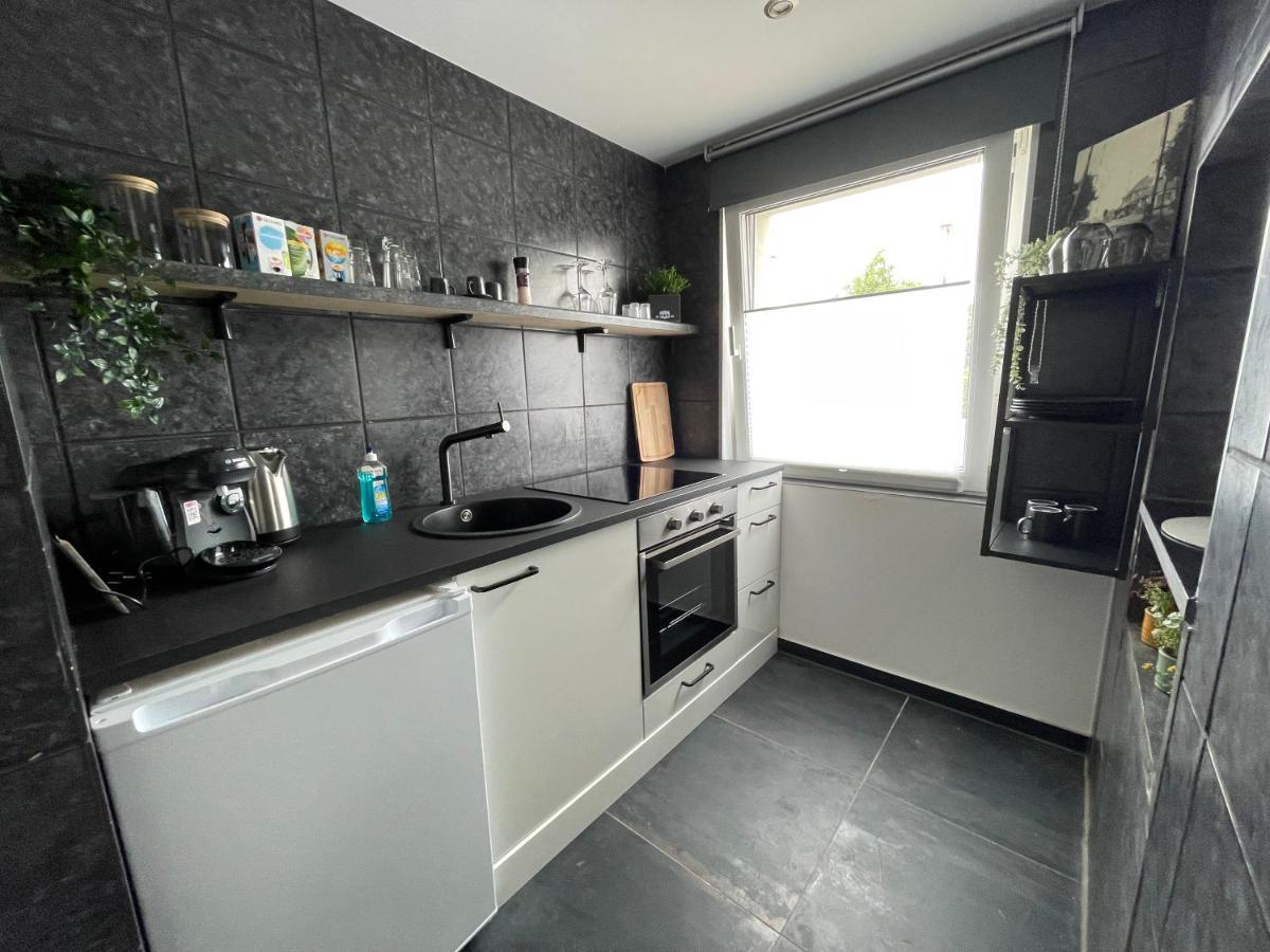 Gleis 11 - Kontaktloser 24-7 Check-i, Boxpringbett, W-lan & Parkplatz Kostenlos Apartment